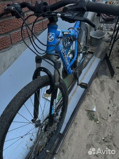 Велосипед горный Stinger Versus D 26