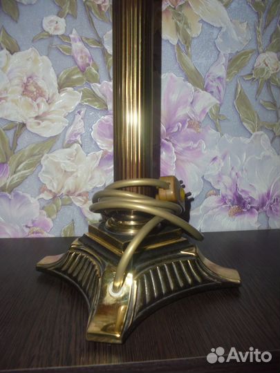 Настольн ламп Испания Бельгия без абажура