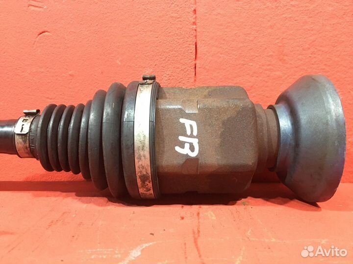 Привод передний правый Audi Q3 (8U) SUV cffb 2.0L