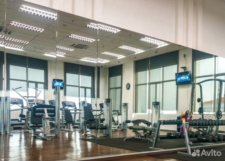 В спортзал зеркало