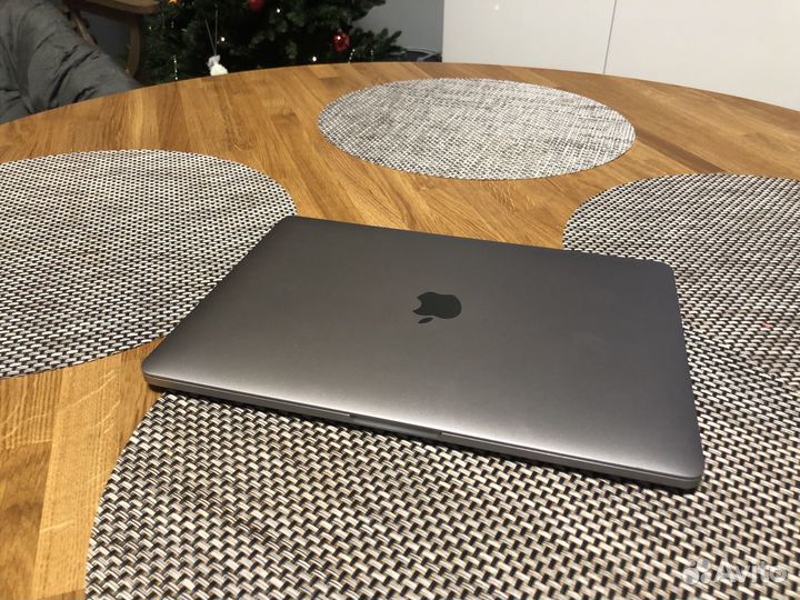 Apple macbook pro 2020