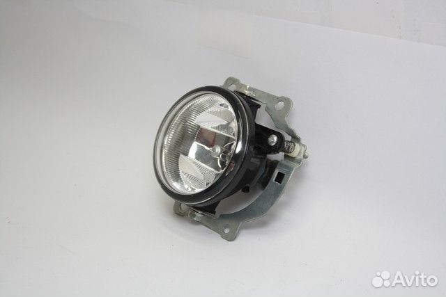 Фара противотуманная 8321A668 Mitsubishi L200