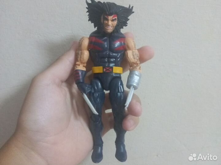 Росомаха фигурка marvel legends