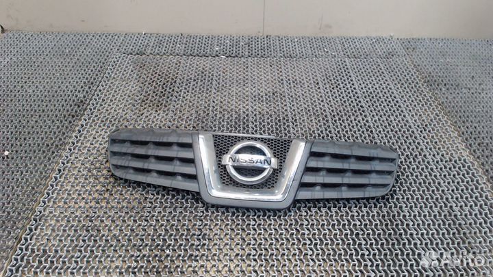 Решетка радиатора Nissan Qashqai, 2008