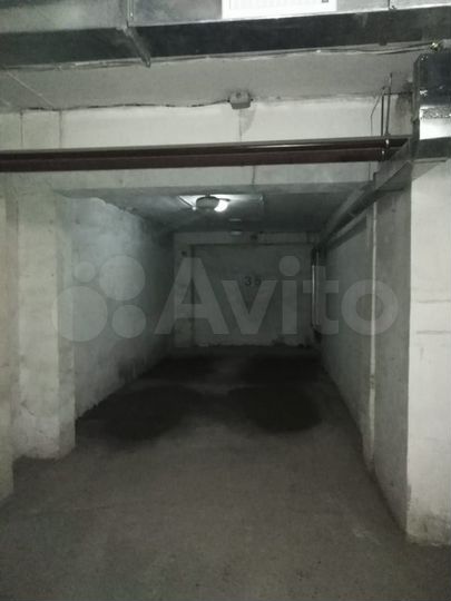 Машиноместо, 20 м²