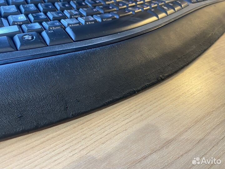 Беспроводная клавиатура и мышь Microsoft 5000