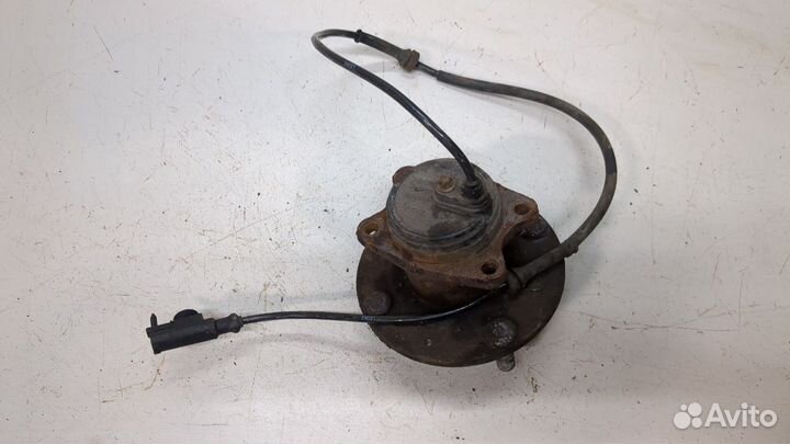 Ступица (кулак, цапфа) SMART Forfour W454, 2004