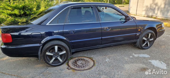 Audi A6 2.6 МТ, 1996, 400 000 км
