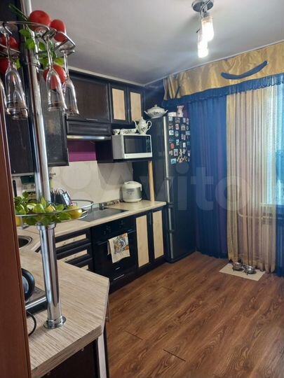 2-к. квартира, 52 м², 1/10 эт.