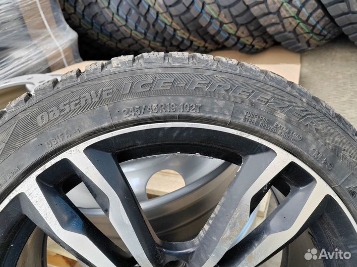 Toyo Observe Ice-Freezer 245/45 R19 102T