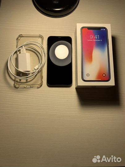 iPhone X, 64 ГБ