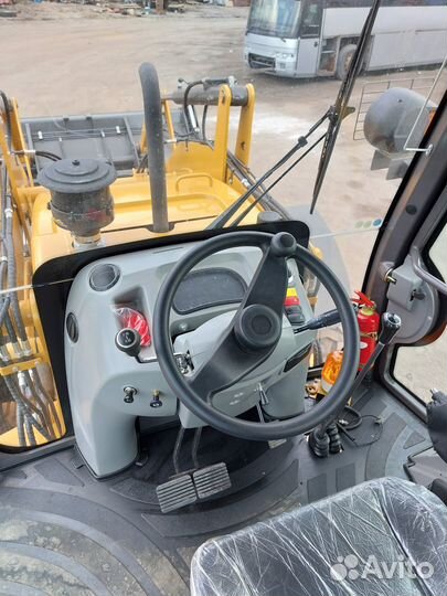 Экскаватор-погрузчик LGCM LGB88H, 2023