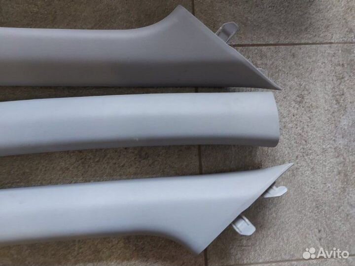 Накладка стойки лобового стекла Hyundai Solaris