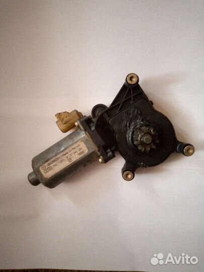 Моторчик стеклоочистителя Мерседес