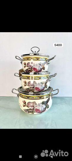 Набор кастрюль