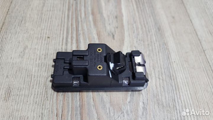 Плафон Подсветка фонарь салона Geely atlas