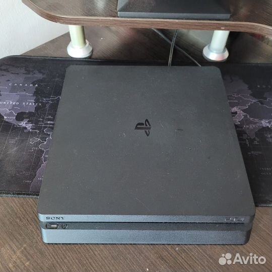 Sony PS4 slim