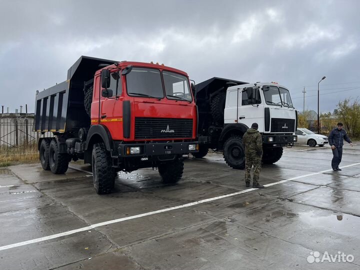 Водитель на самосвал