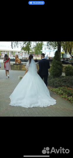 Свадебное платье