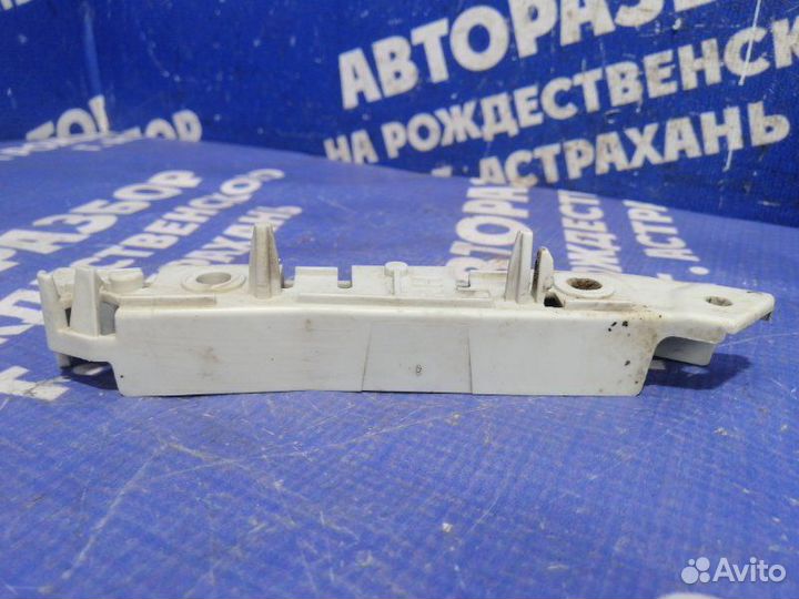 Крепление переднего бампера Ford Focus 3 седан