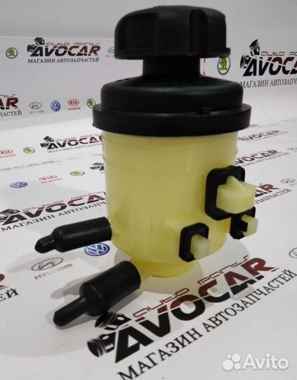 Бачок гур Киа Рио 2011-2020