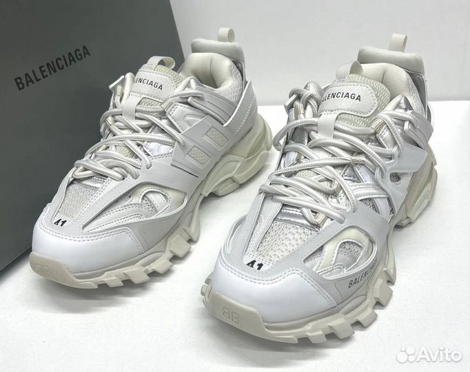 Balenciaga track