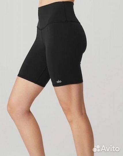 Велосипедки alo yoga