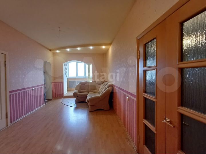 3-к. квартира, 83,9 м², 8/10 эт.