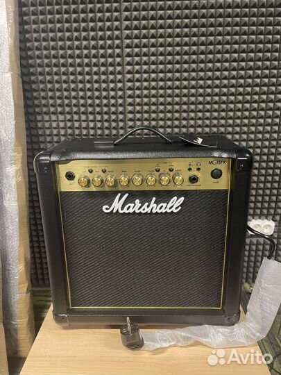 Комбоусилитель Marshall MG15GFX