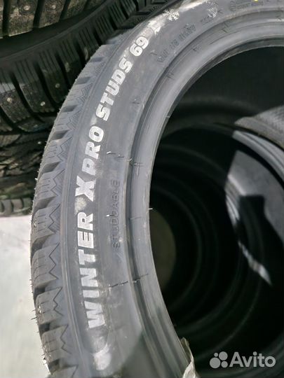 Roadmarch Winter XPro Studs 69 275/40 R20 и 315/35 R20 106T