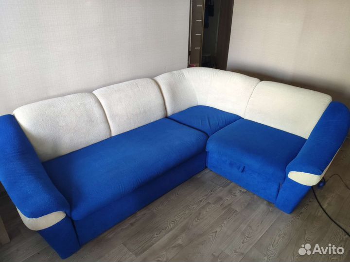 Угловой диван