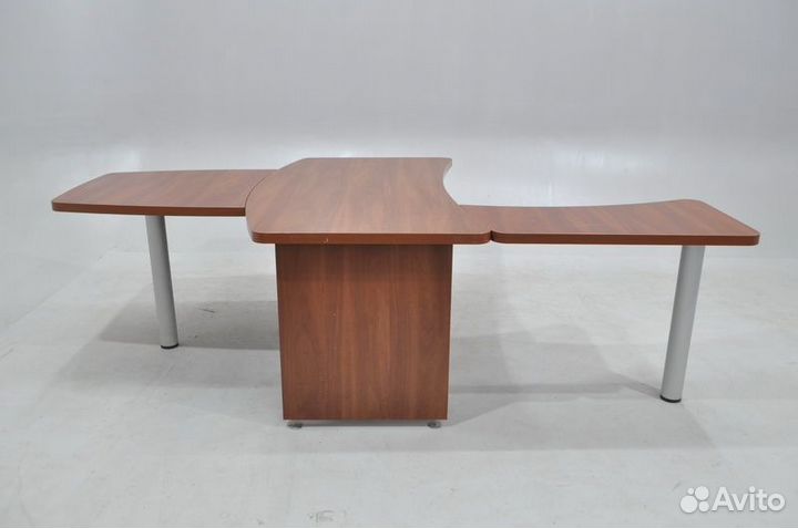 Стол руководителя