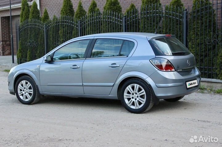 Opel Astra 1.8 МТ, 2008, 239 000 км