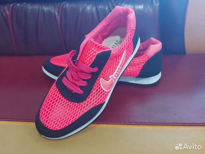 Кроссовки для девочки 37.38