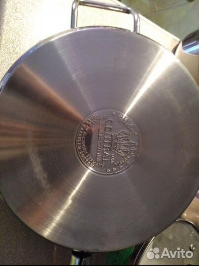 Набор посуды кастрюль и сковорода