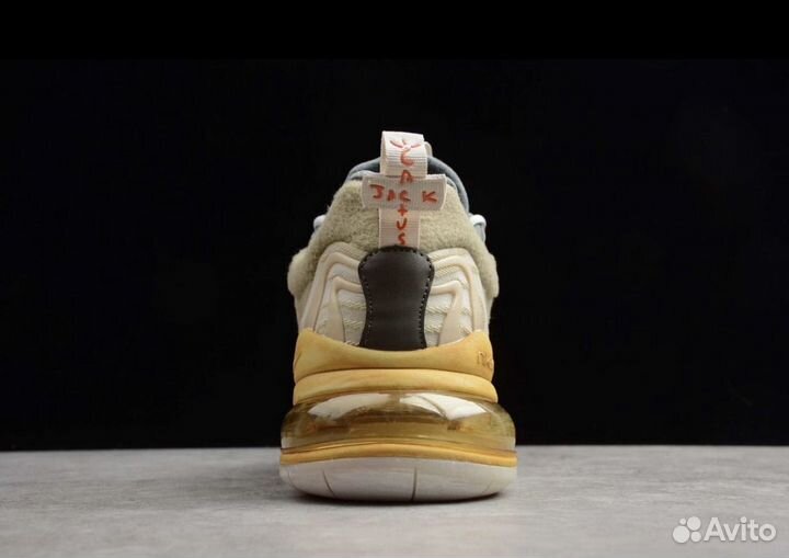 Nike air max 270 react travis scott