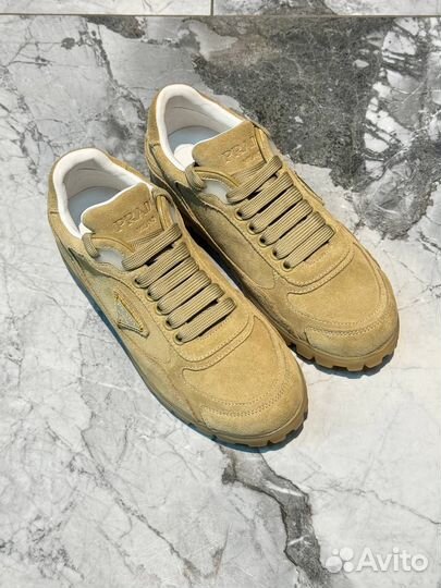 Кросовки женские Prada