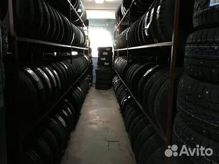 Westlake SA37 245/40 R20