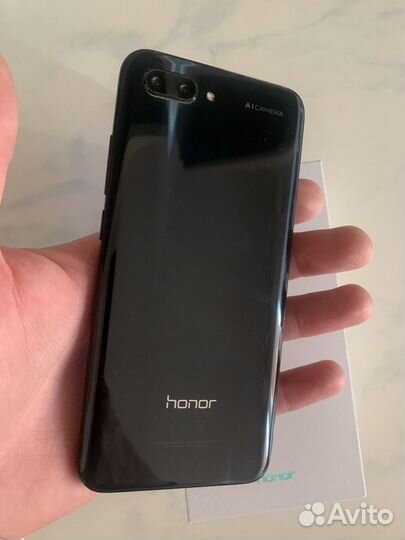 HONOR 10, 4/128 ГБ