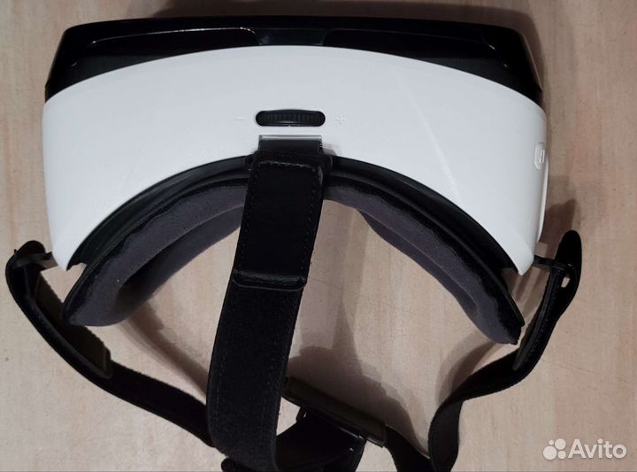 Очки для смартфона Samsung Gear VR (SM-R322)