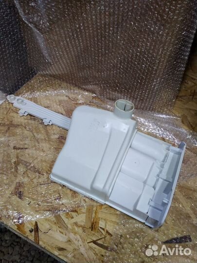 Бункер, лоток, дозатор моющих средств indesit