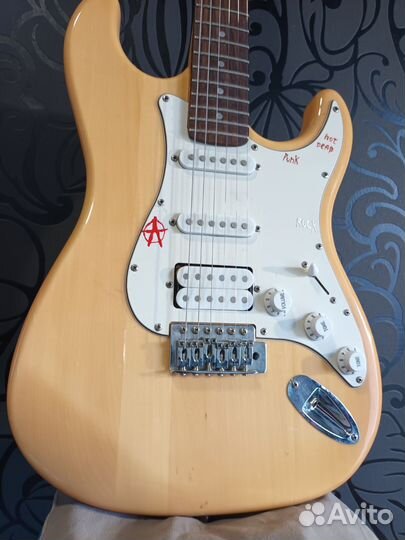 Электрогитара Ashtone SSH stratocaster