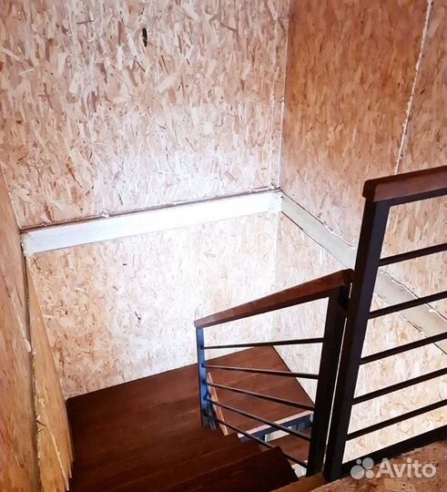 Лестница на второй этаж