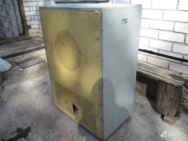 Корпус студийной колонки