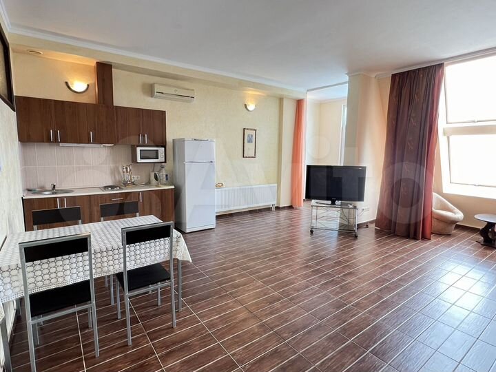 3-к. апартаменты, 92 м², 6/6 эт.