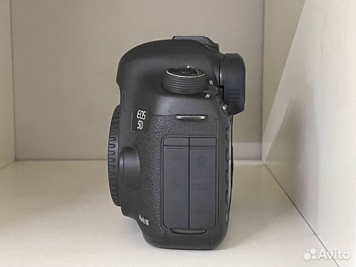 Canon 5D Mark III Body id 29680