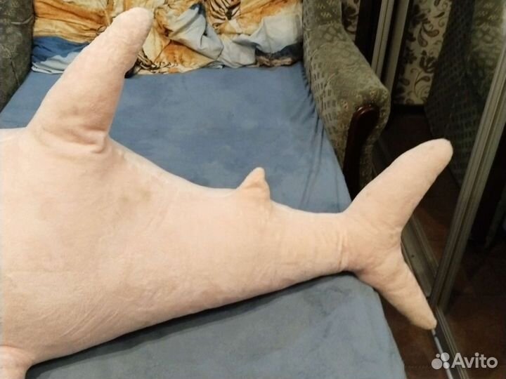 Игрушка мягкая акула