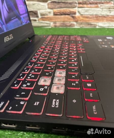 Игровой ноутбук Asus i7 6 ядер/GTX 1060 6Гб /16ram