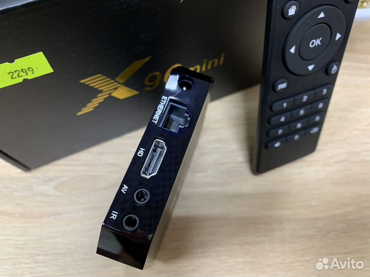 Смарт тв приставка X96 mini Android TV Box 2/16