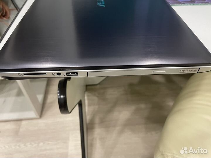 Ноутбук asus k551ln